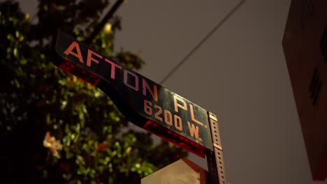 Placa-De-La-Calle-Afton-Place-En-Hollywood-Ca