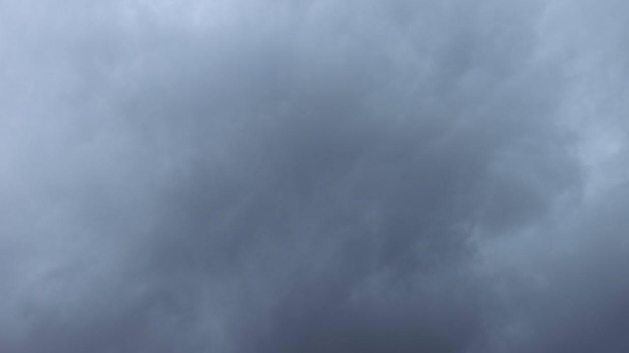 날아다니는 폭풍우 구름 타임스 영상