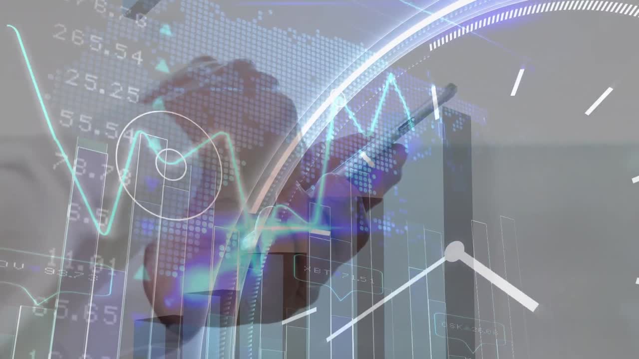 animación de gráficos financieros sobre las manos de un hombre caucásico usando teléfono inteligente y reloj