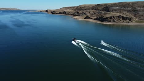 wakeboarding in canada in summertime on the lake