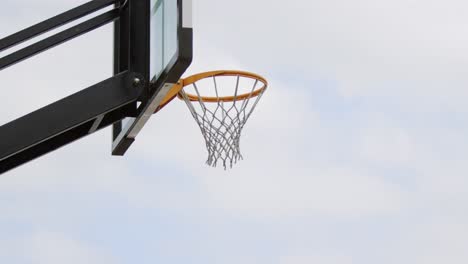 Basketballspieler-Spielen-Basketball-4k