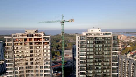 Weitwinkelantenne-Der-Wolkenkratzerbaustelle-In-Buenos-Aires