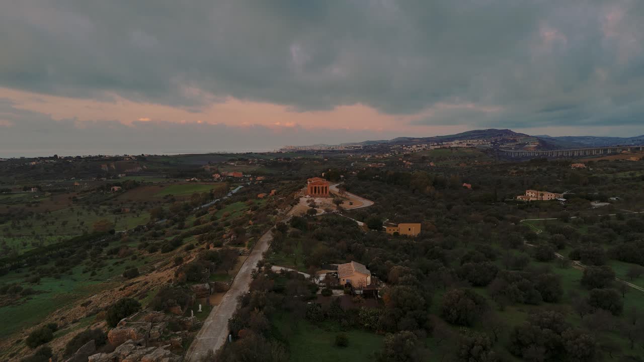el templo de la concordia, agrigento, sicilia