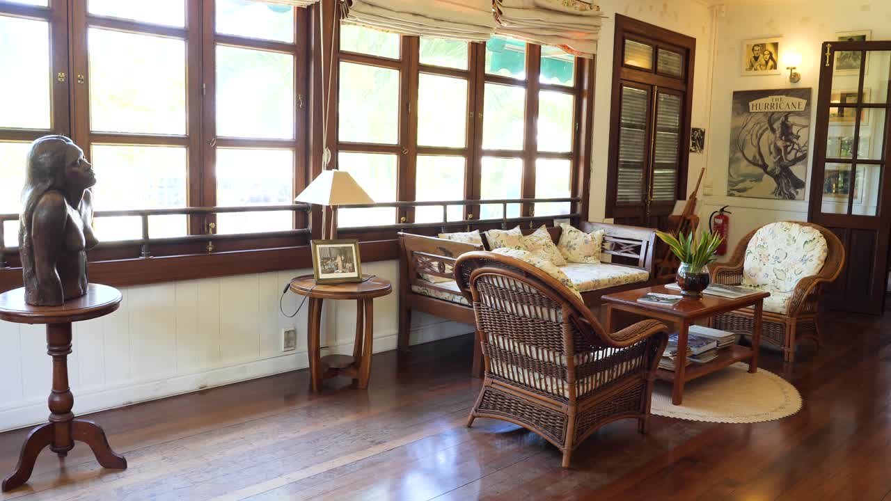 Elegant Tropical Living Room Interior