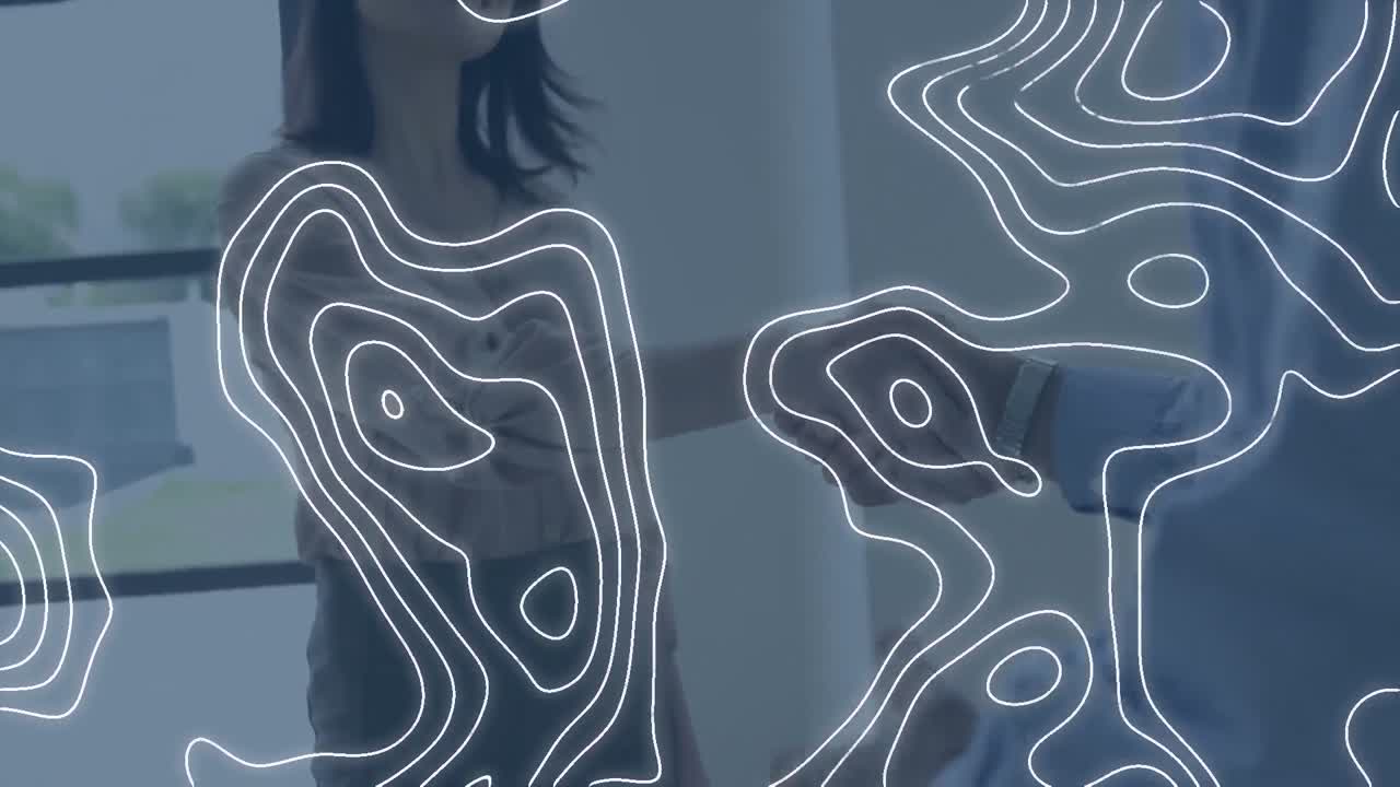 animación de líneas blancas del mapa moviéndose sobre el apretón de manos del hombre de negocios