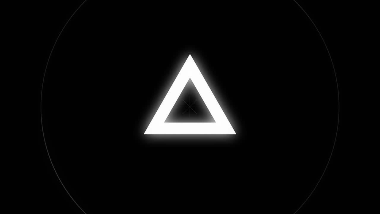 animación de triángulos y círculos pulsantes sobre fondo negro