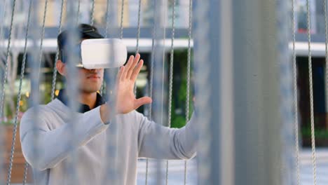 Male-commuter-using-virtual-reality-headset-4k