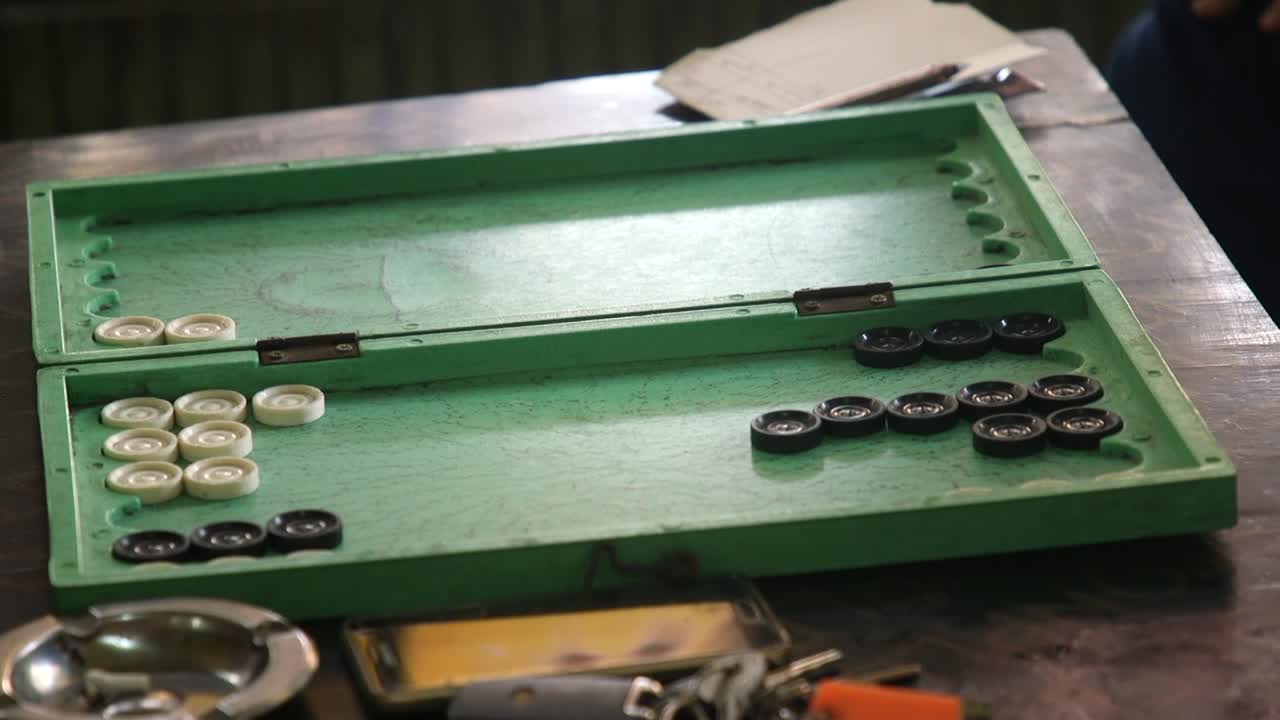 東部のゲームの歴史的なバックギャモン