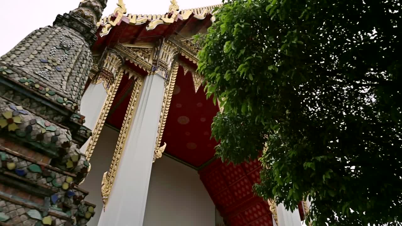 Wat Pho building, ornament and temple