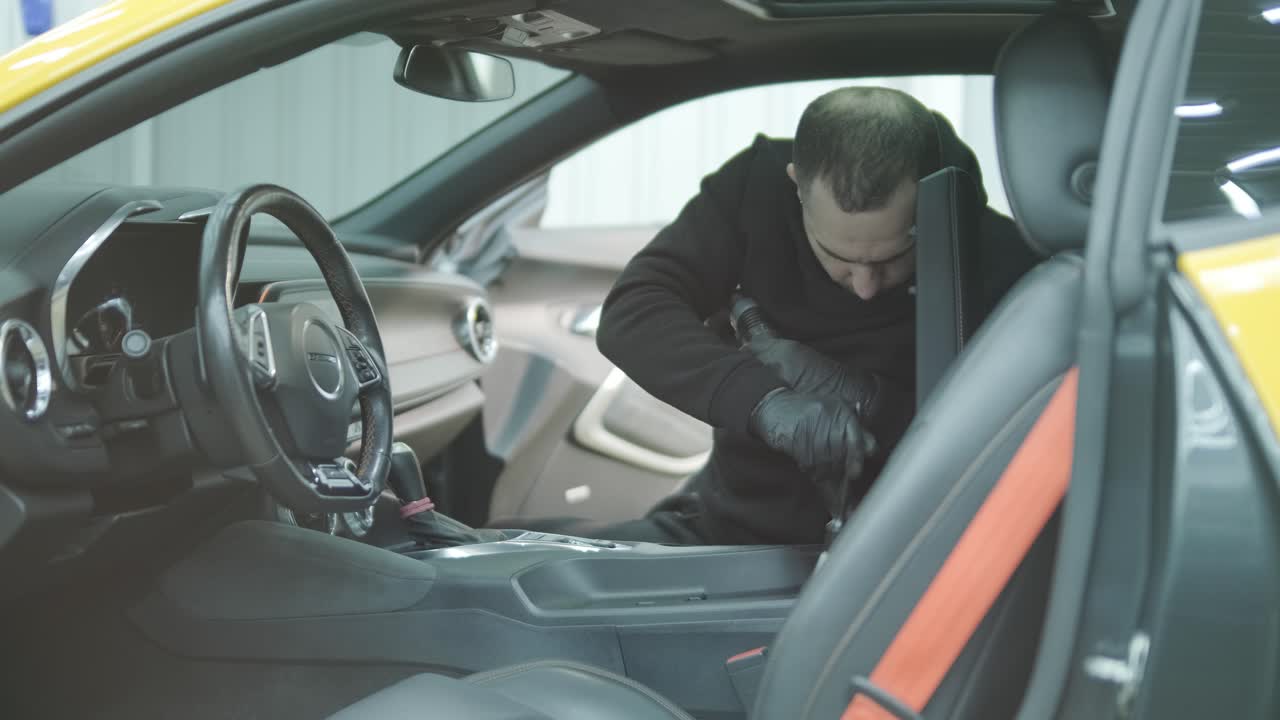 Professional Car Detailing – Washing, Ceramic Coating, and Interior Cleaning