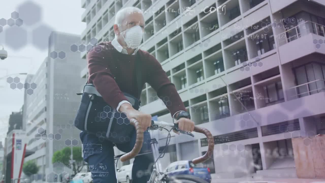 얼굴 마스크를 쓰고 있는 노인 위에서 숫자를 바꾸는 애니메이션