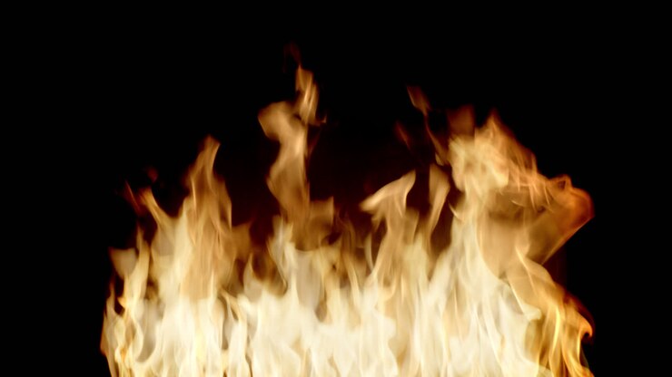 Ripresa in primo piano di fuoco che brucia 4K