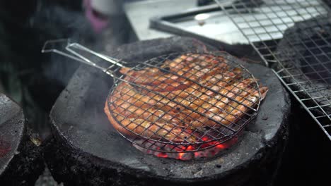 primer plano cocina langostinos tigre a la parrilla