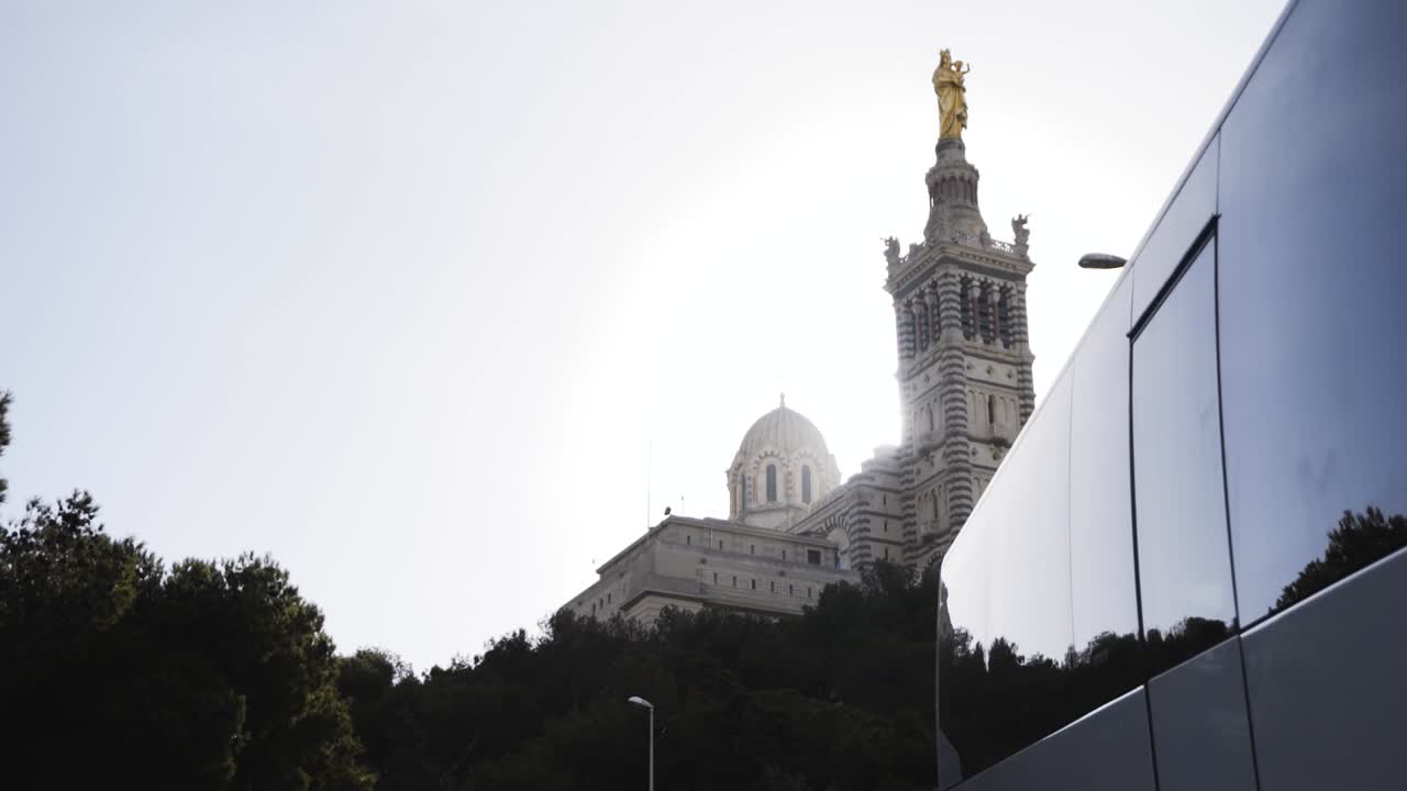 basílica de nuestra señora de la guardia en marsella, francia