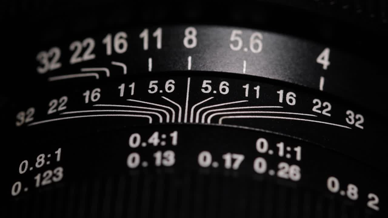 오래된 렌즈의 매크로 클로즈업.