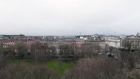 Merrion-Square-park-area-on-the-south-side-of-Dublin-city,-Ireland_tilt-up-shot