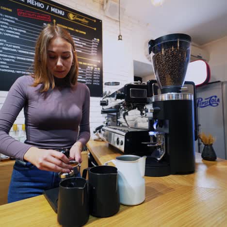 barista at work in cafe