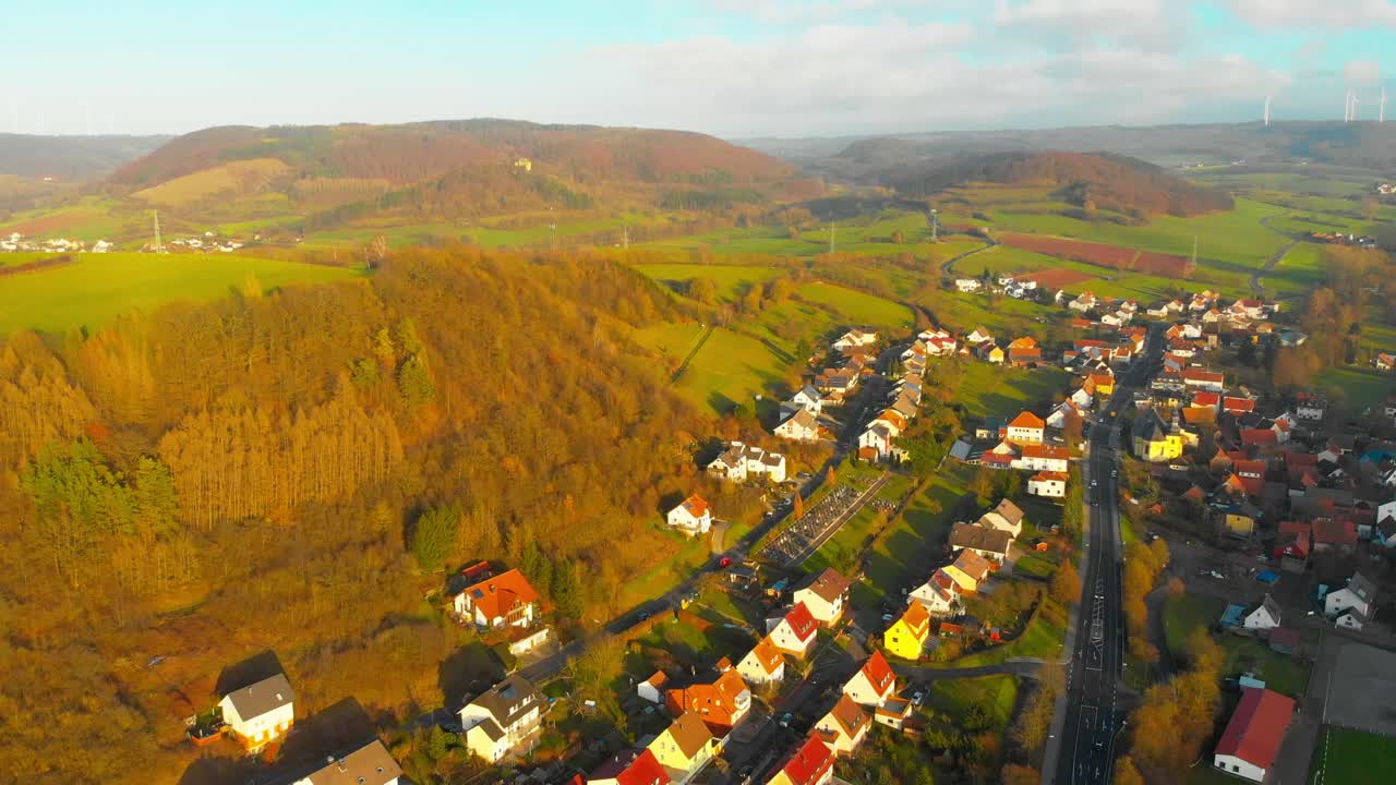 독일의 작은 시골 마을에서 드론 비행