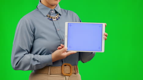 Grüner-Bildschirm,-Tablet-Und-Frauenhände-Mit-Modell