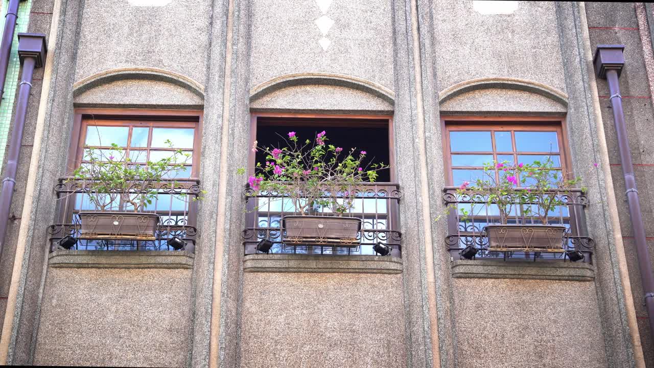 European Style Windows Located on Dihua Street