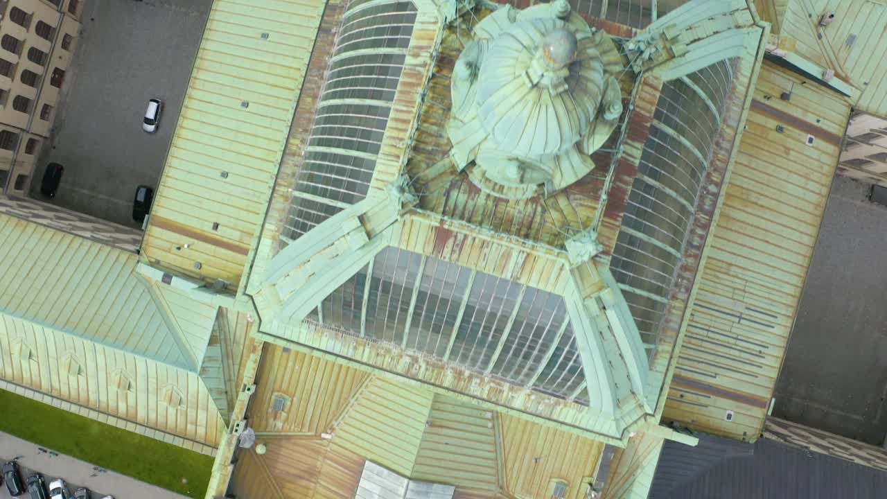 유서 깊은 법원 건물, 독일 뮌헨에 있는 식물원의 하향식 전망