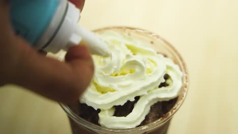 whipped cream added to drinks in bangkok