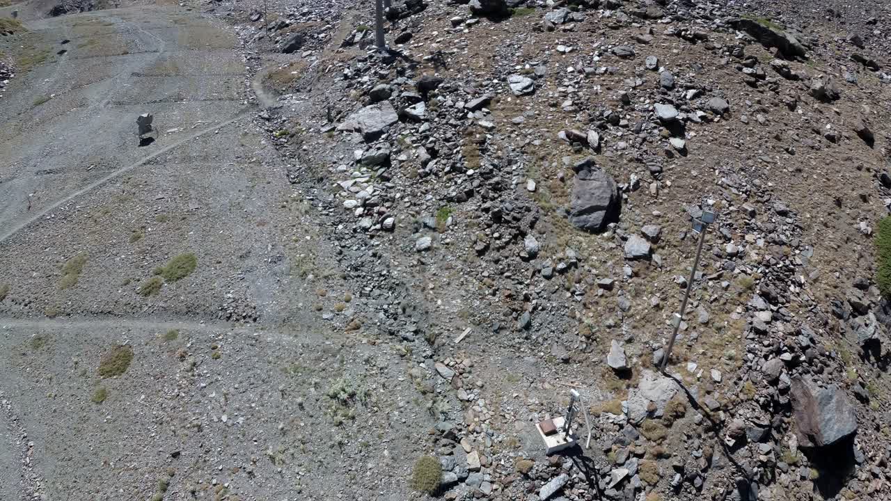 스페인 그라나다 시에라 네바다 여름 4k 드론과 액션캠 안정화-11