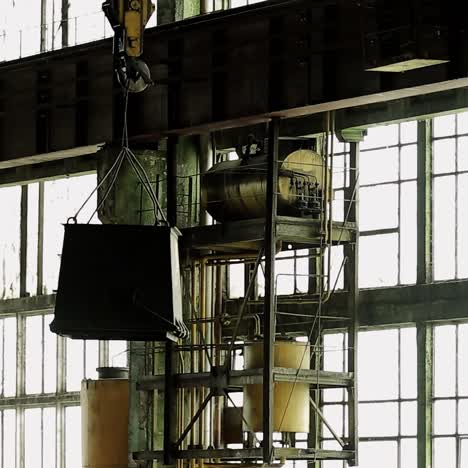 factory overhead crane