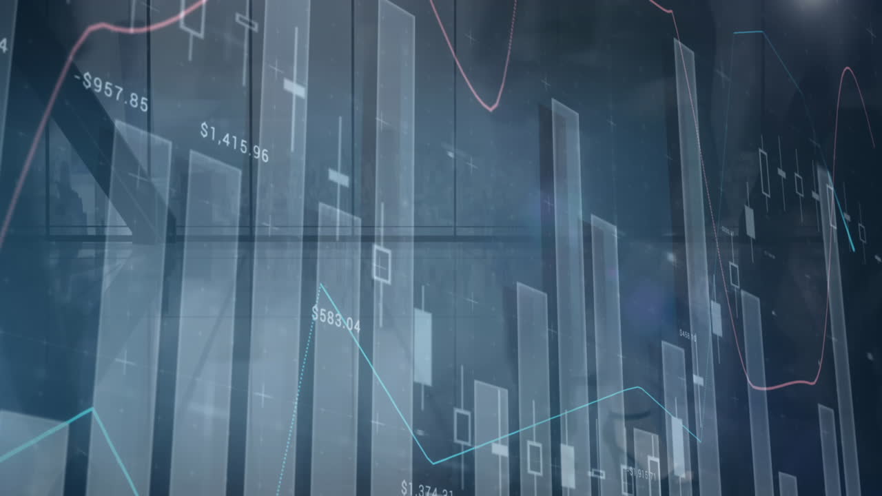 animación del procesamiento de datos financieros sobre diversas personas de negocios que caminan en la oficina moderna