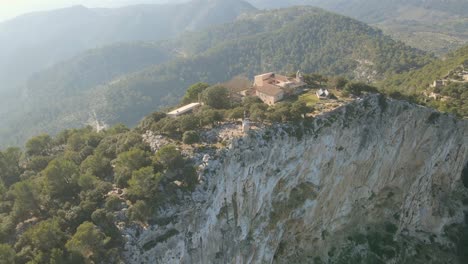 explore the stunning views from alaro castle, perched on a rocky outcrop in the tramontana mountains. experience the beauty of majorca's landscapes and rich history from this fortress.