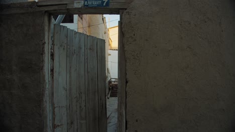 Bukhara-city,-Uzbekistan-mahalla-inside-of-old-house-Silk-Road-decor