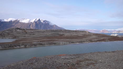el impresionante paisaje y la costa de groenlandia, el paisaje del fiordo de kong oscar
