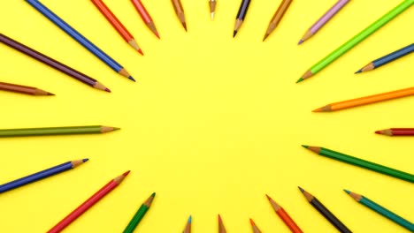 lápiz de colores, lápices de colores dispuestos libremente