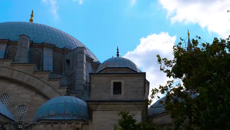 mosque timelapse, mosque and clound in front of blue sky, timelapse