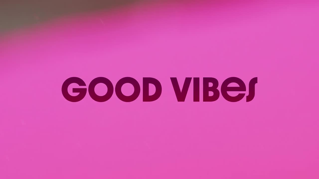 animación de texto de buenas vibraciones sobre un fondo rosa líquido abstracto