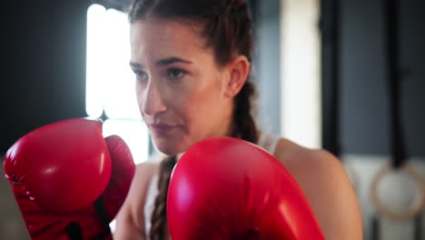 entrenamiento de boxeo femenino