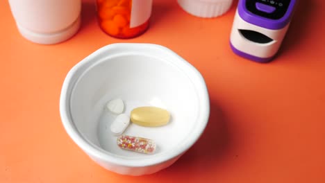 medicamentos y suministros médicos variados