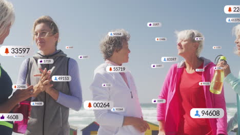 animación de notificaciones en las redes sociales, sobre mujeres hablando en la playa