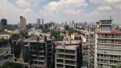 Über-Der-Skyline,-Immersive-Immobilien-In-Mexiko-Stadt,-Viertel-Condesa