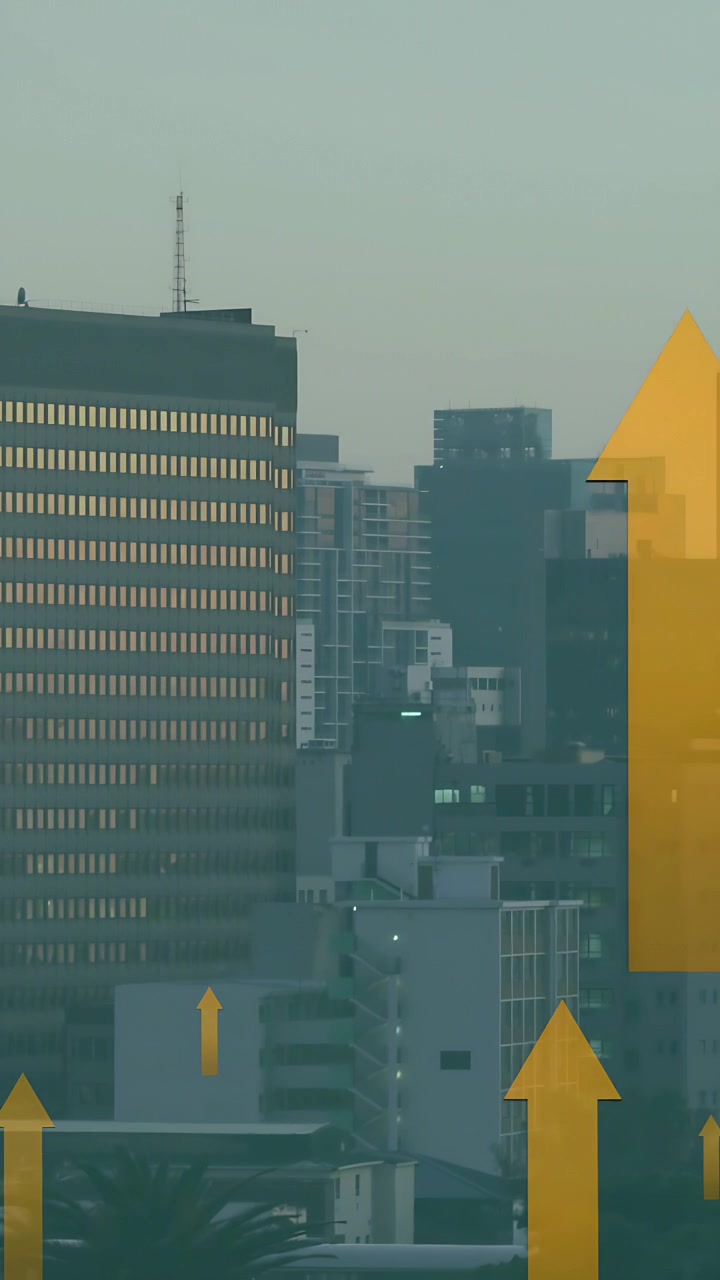 Video verticale: Skyline della città statico mentre frecce arancioni appaiono e salgono per indicare la crescita.
