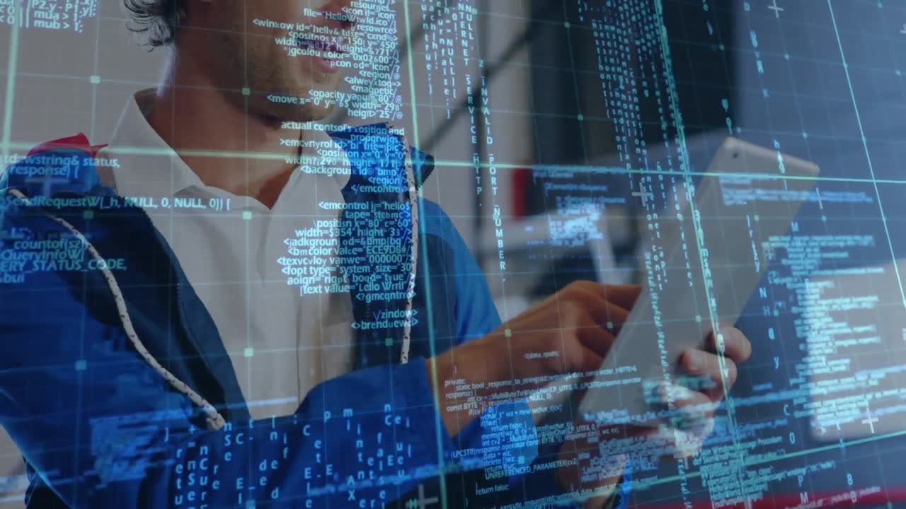 animación de procesamiento de datos sobre hombre caucásico usando tableta digital en la oficina