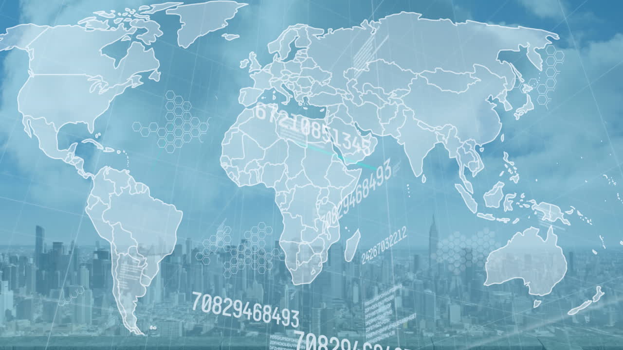 변화하는 숫자, 글자, 숫자 및 지도의 애니메이션 현대 도시 풍경의 항공 사진