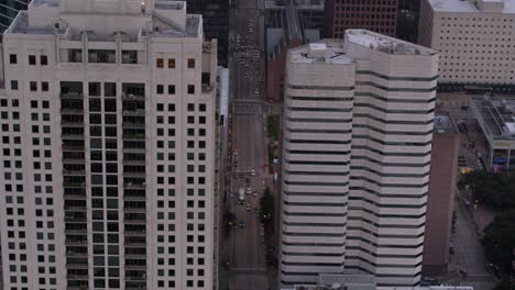 vista de alto ángulo de los edificios en el centro de houston, texas