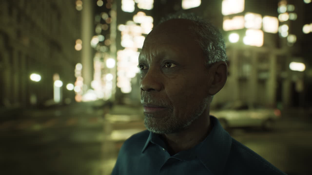 retrato de un hombre de negocios afroamericano maduro en la ciudad