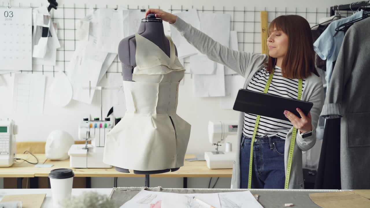 diseñador de moda en el trabajo