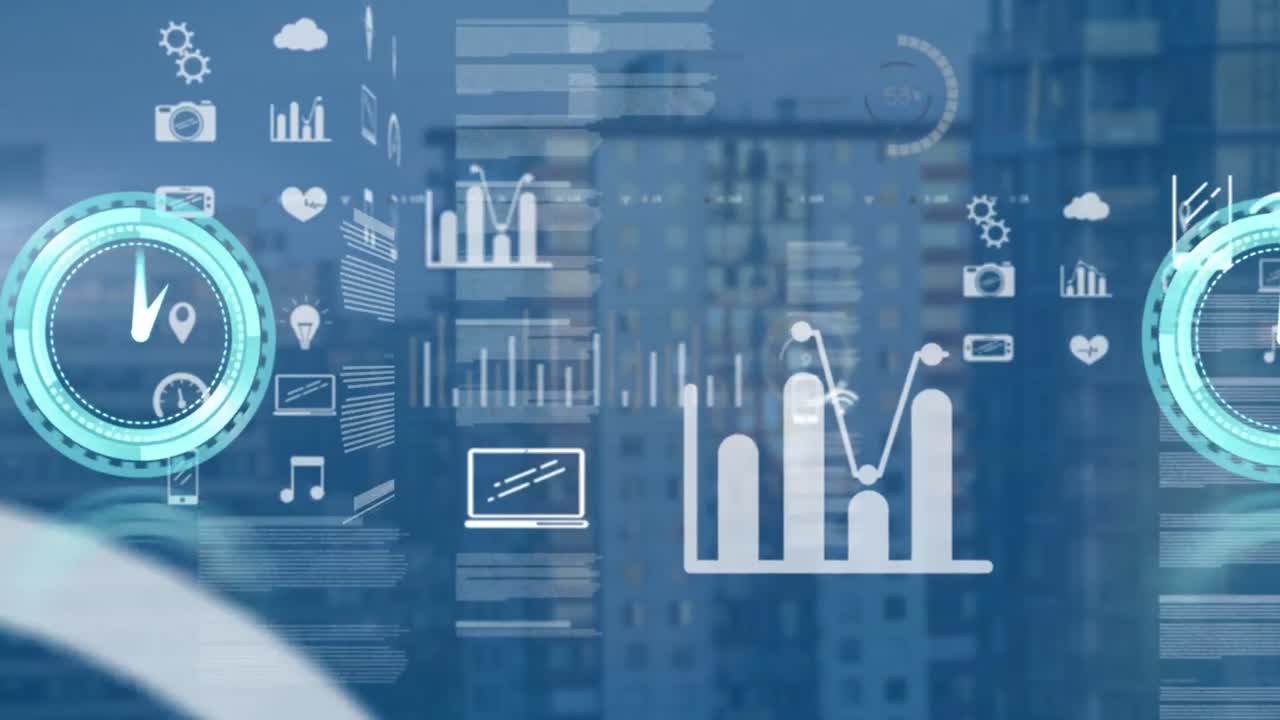 animación del movimiento del reloj y el procesamiento de datos sobre el paisaje urbano