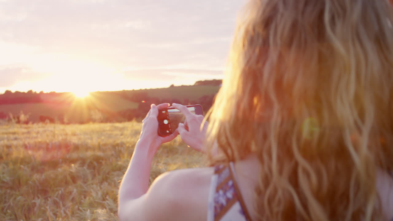 They're happiest when together