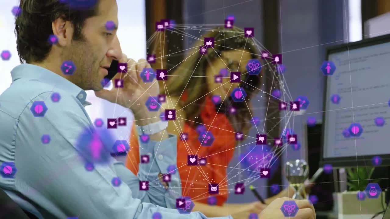 사무실에서 다양한 사업가들에 대한 연결과 아이콘의 네트워크와 함께 지구의 애니메이션