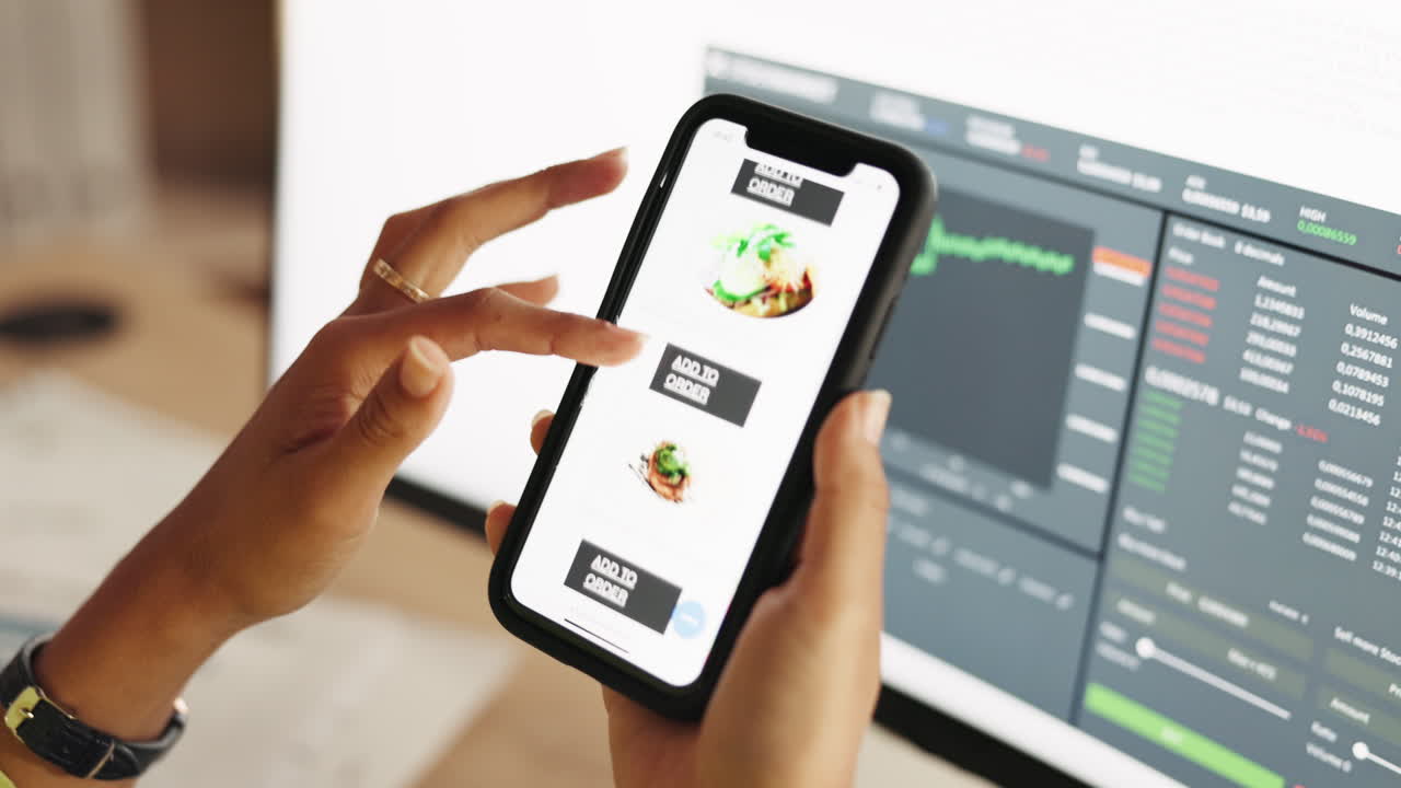manos, teléfono y entrega de alimentos con un negocio