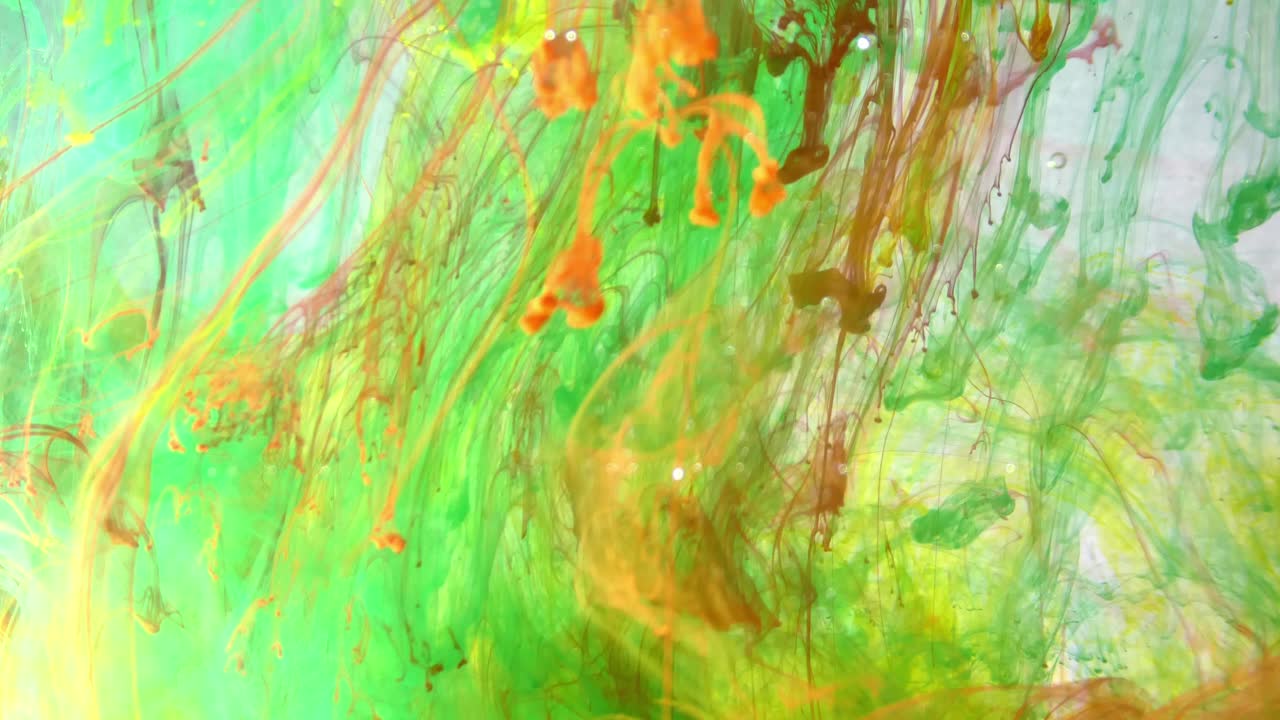 concepto de nube de tinta líquida abstracta caótica mezclando bajo el agua el número quince